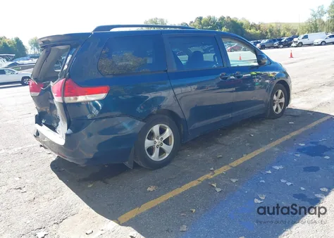 2011 Toyota Sienna Le из США, поврежденный, VIN 5TDKK3DC9BS152691